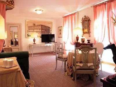 Residenza Ruspoli Bonaparte Oda ve Kahvaltı Roma