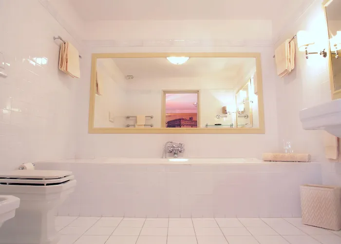 Oda ve Kahvaltı Residenza Ruspoli Bonaparte 4*