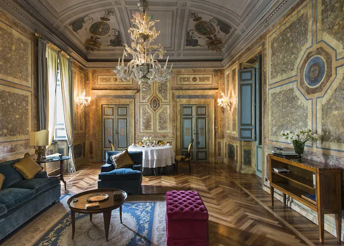 Oda ve Kahvaltı Residenza Ruspoli Bonaparte 4*