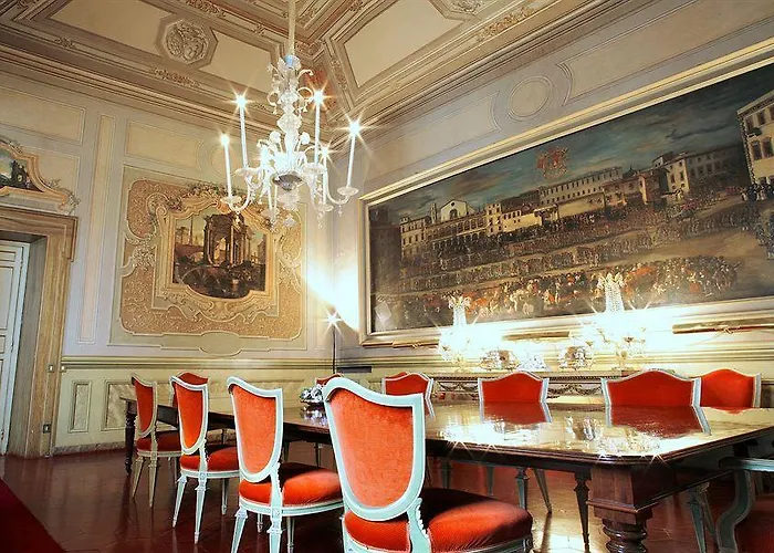 Residenza Ruspoli Bonaparte Acomodação com café da manhã 