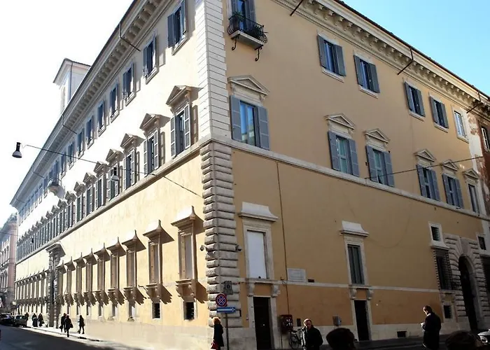 Residenza Ruspoli Bonaparte Отель типа "постель и завтрак" Рим