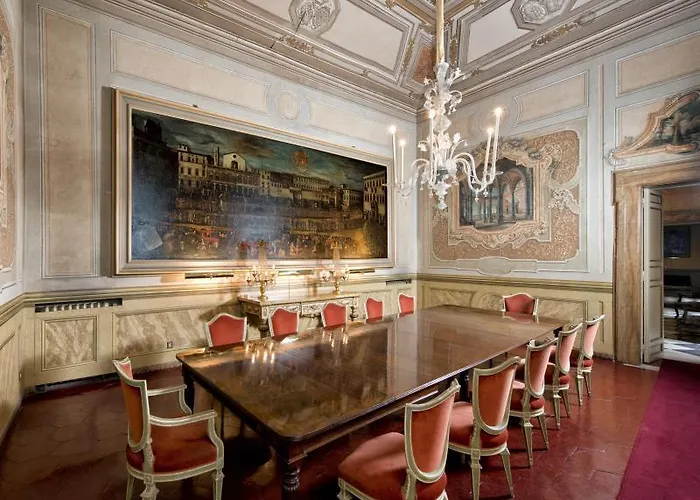 Residenza Ruspoli Bonaparte Oda ve Kahvaltı 4*